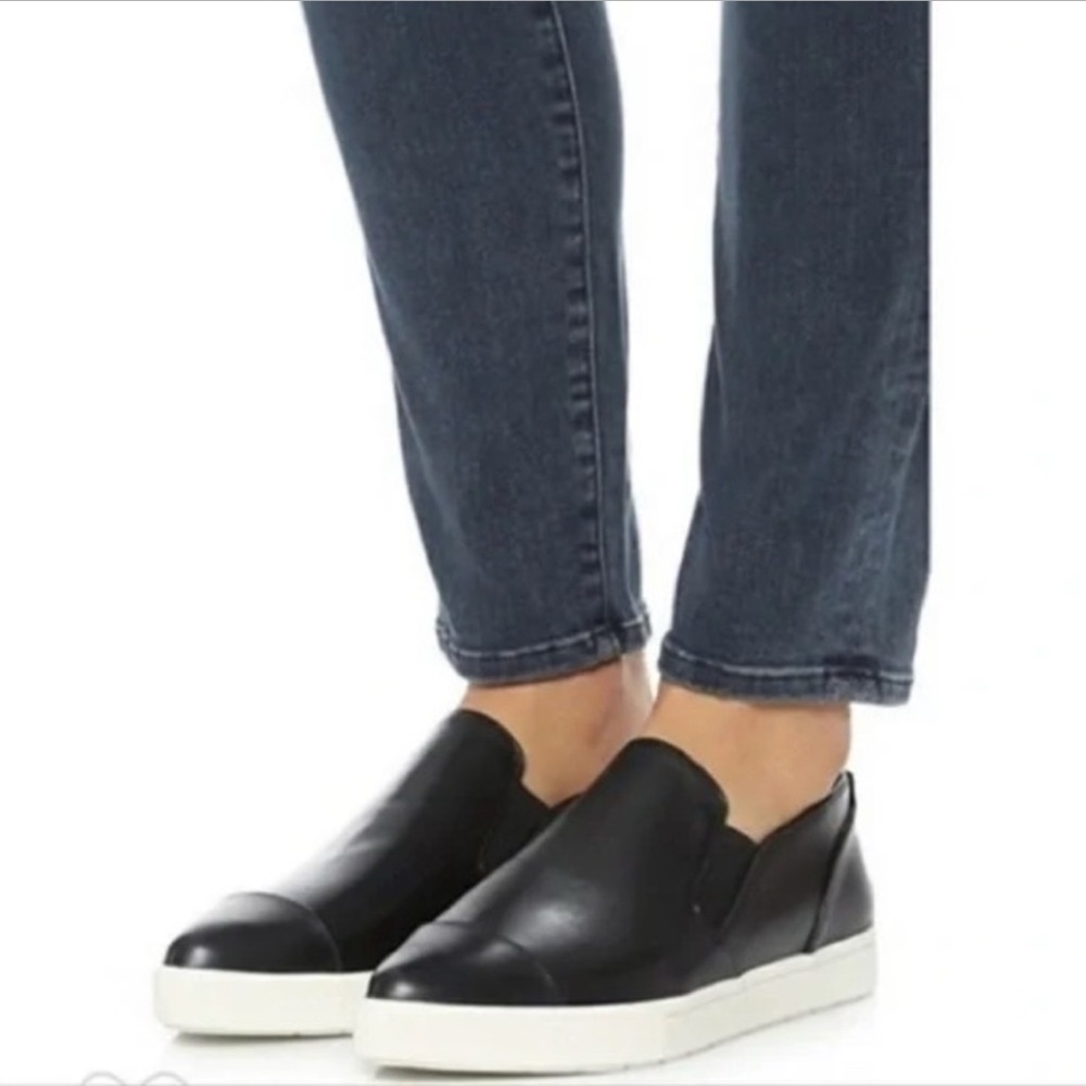 Vince Paeyre cap toe black leather slip-on sneakers